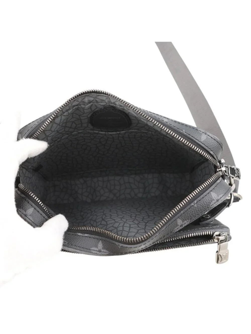 Louis Vuitton Shoulder Bag Monogram Eclipse Reverse LV Yk Trio Messenger Yayoi